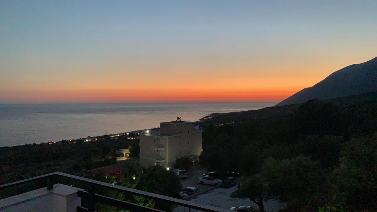Hotel Natali Dhërmi Exterior foto