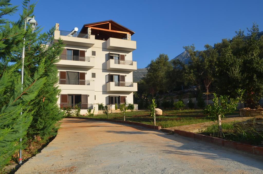 Hotel Natali Dhërmi Exterior foto